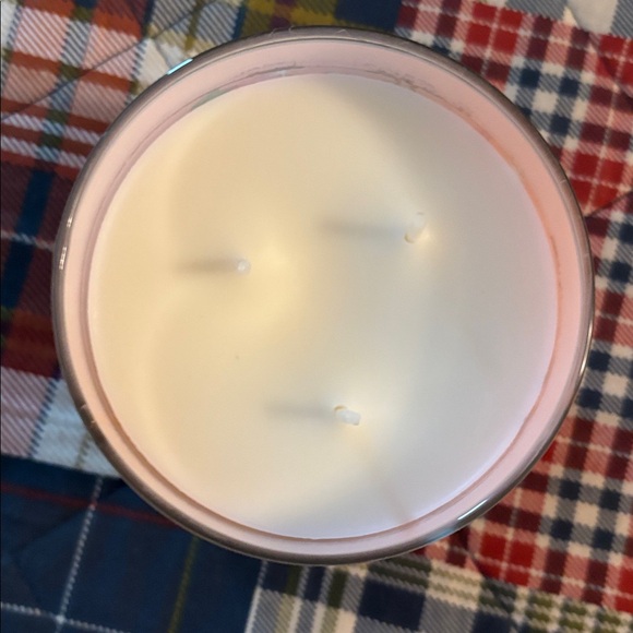 Bath & Body Works Merry Mimosa 3 wick Candle - Picture 4 of 6